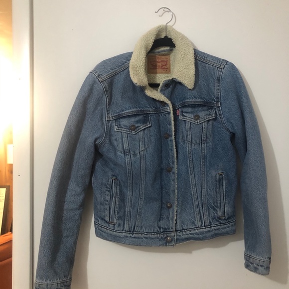 Levi's Original Sherpa Trucker Denim Jean Jacket/ Size: Medium/ Colour: Indigo - Picture 3 of 5